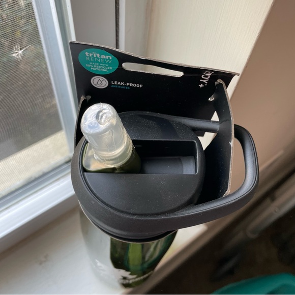 Camelbak Eddy green Wounded Warrior Project water bottle New - Picture 4 of 7